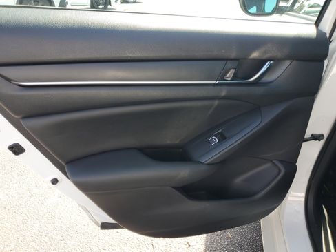 Used 2022 Honda Accord Sport image 13