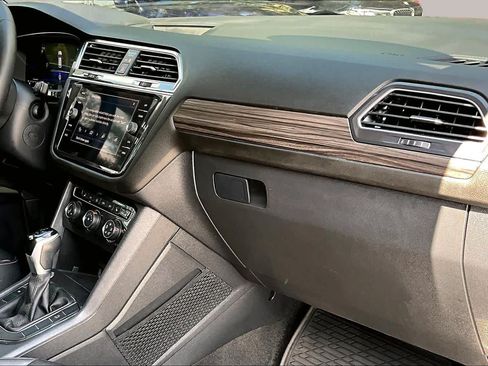 Used 2024 Volkswagen Tiguan Wolfsburg Edition FWD image 19