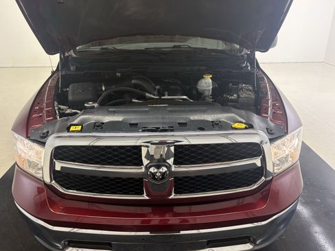 Used 2019 RAM 1500 Classic SLT image 28