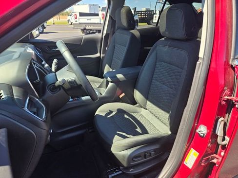 Used 2018 Chevrolet Equinox LT w/ Sun & Infotainment Package image 9