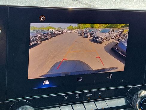 Used 2023 Chevrolet Colorado W/T w/ Advanced Trailering Package AWD/4WD image 17