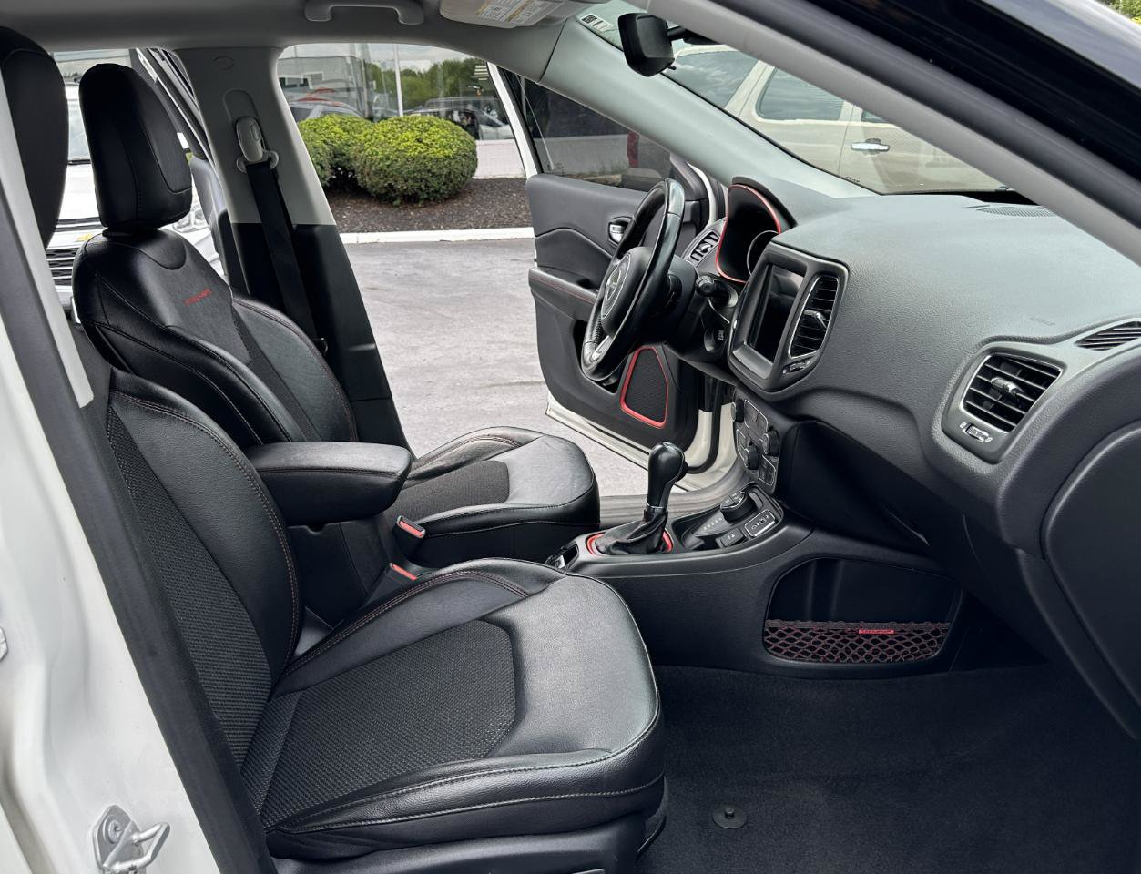 Used 2020 Jeep Compass Trailhawk AWD/4WD image 47