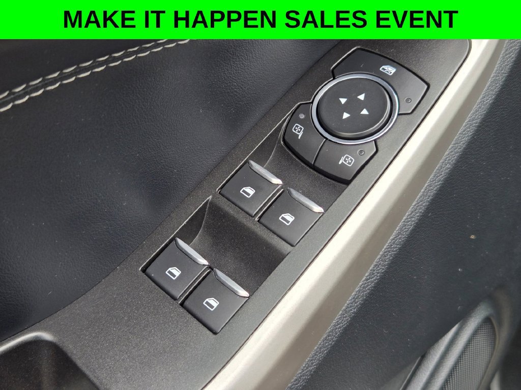 Used 2022 Ford Explorer XLT w/ Equipment Group 202A AWD/4WD image 12