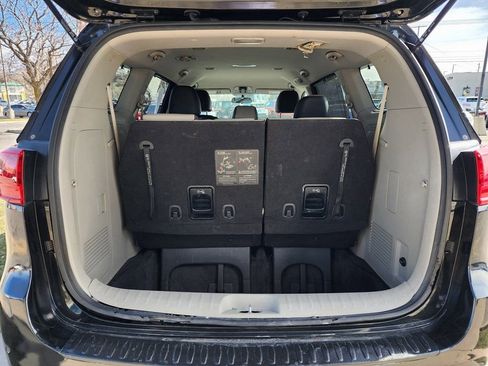 Used 2019 Kia Sedona EX image 14