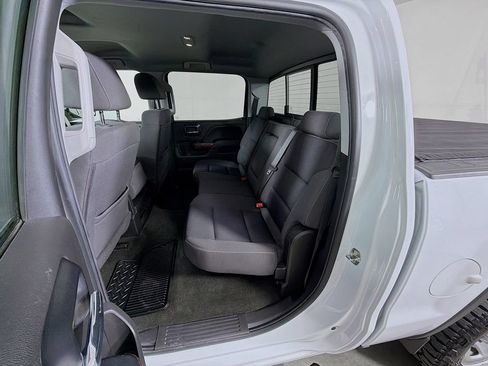 Used 2018 GMC Sierra 1500 SLE w/ Suspension Package, Off-Road AWD/4WD image 19