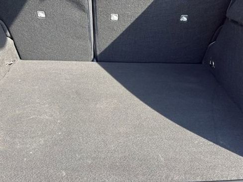 Used 2025 Nissan Kicks SR w/ SR Premium Package image 17