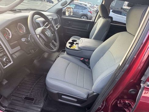 Used 2017 RAM 1500 ST w/ SXT Appearance Group image 10