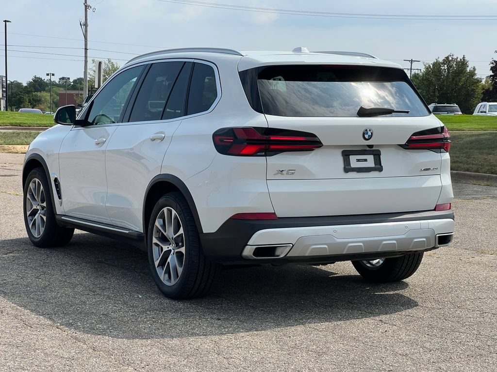 Used 2026 BMW X5 xDrive40i AWD/4WD image 10