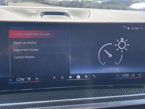 Used 2025 BMW X6 M60i AWD/4WD image 31