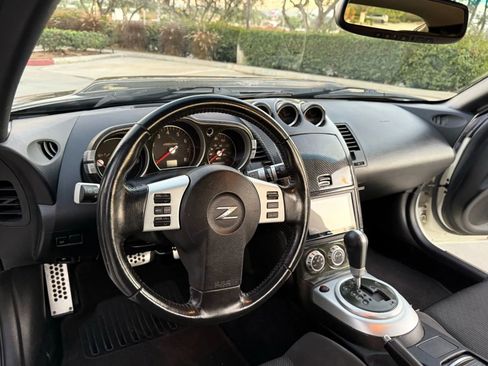Used 2006 Nissan 350Z Enthusiast image 29