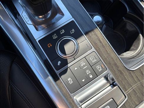 Used 2016 Land Rover Range Rover Sport HSE image 37