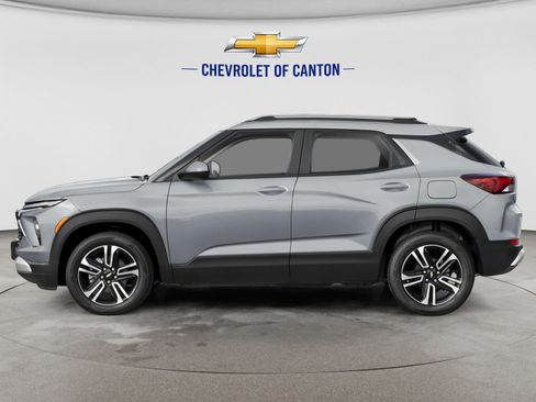 New 2026 Chevrolet TrailBlazer LT w/ Driver Confidence Package AWD/4WD image 3