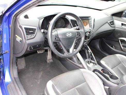 Used 2013 Hyundai Veloster Turbo FWD image 13