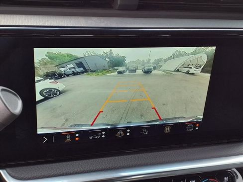 Used 2025 GMC Sierra 2500 Denali w/ Denali Reserve Package image 25