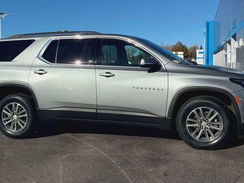 Certified 2023 Chevrolet Traverse LT w/ LPO, Floor Liner Package image 9