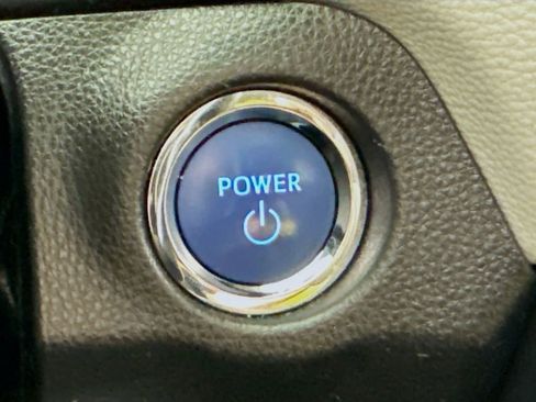 Used 2021 Toyota RAV4 XLE w/ Convenience Package AWD/4WD image 31