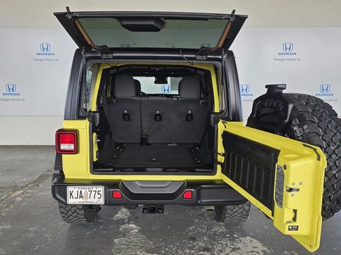 Used 2024 Jeep Wrangler Willys image 58