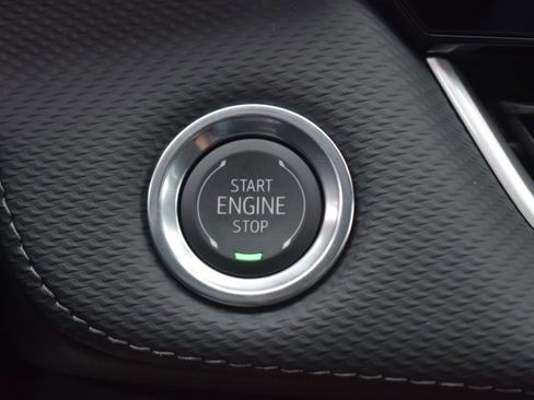 New 2026 Chevrolet Equinox LT w/ Safety and Technology Package FWD image 27