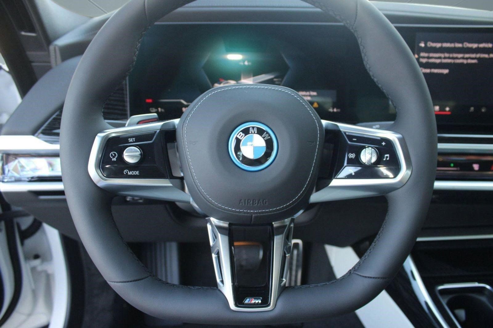 Used 2026 BMW i7 eDrive50 RWD image 16