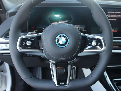 Used 2026 BMW i7 eDrive50 RWD image 16