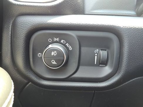 Certified 2026 RAM 2500 Big Horn AWD/4WD image 12