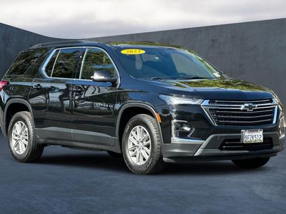 Used 2023 Chevrolet Traverse LT