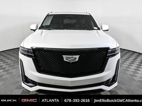 Used 2022 Cadillac Escalade Sport w/ LPO, Illumination Package image 28