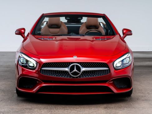 Used 2019 Mercedes-Benz SL 450 image 3