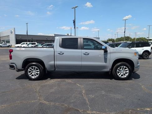 Used 2024 Chevrolet Silverado 1500 LT AWD/4WD image 10