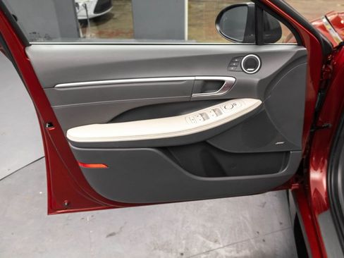 Certified 2023 Hyundai Sonata Limited w/ Cargo Package image 24