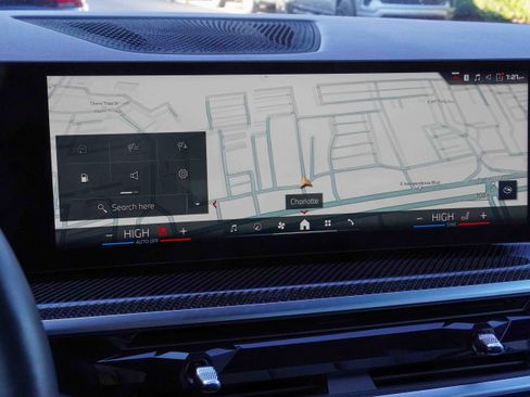 Certified 2025 BMW X5 M60i image 28