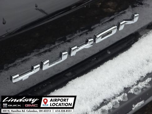 New 2026 GMC Yukon XL AT4 w/ LPO, Floor Liner Package image 34