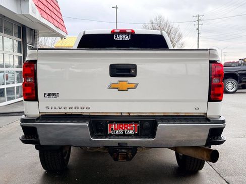 Used 2015 Chevrolet Silverado 2500 LT w/ LT Convenience Package AWD/4WD image 4