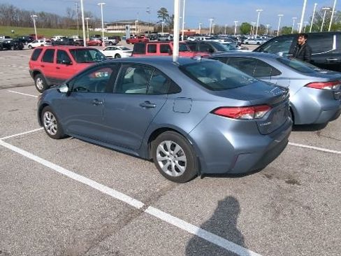 Used 2024 Toyota Corolla LE image 7