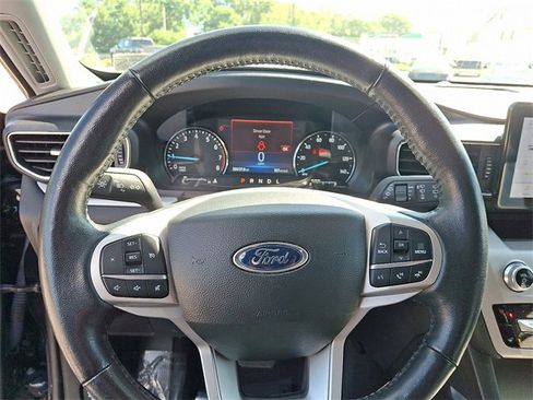 Used 2023 Ford Explorer XLT w/ Equipment Group 202A image 19