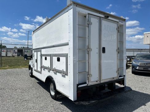 Used 2020 Ford Transit 350 DRW RWD image 11