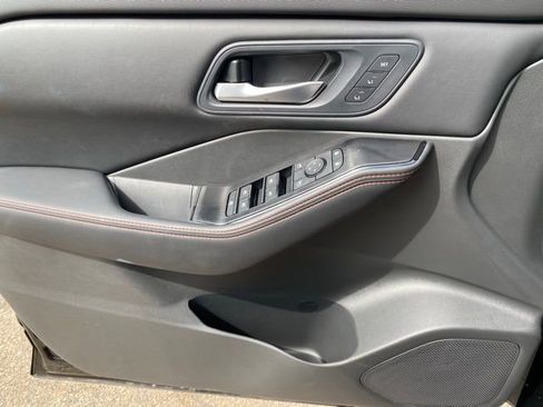 New 2026 Nissan Rogue SV AWD/4WD image 13