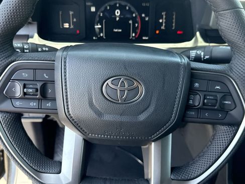 Used 2025 Toyota Tacoma SR5 image 27