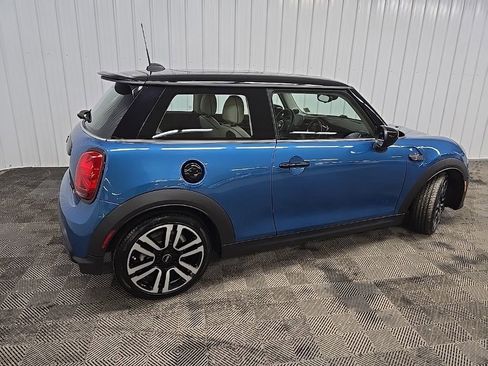 Used 2023 MINI Cooper S image 3