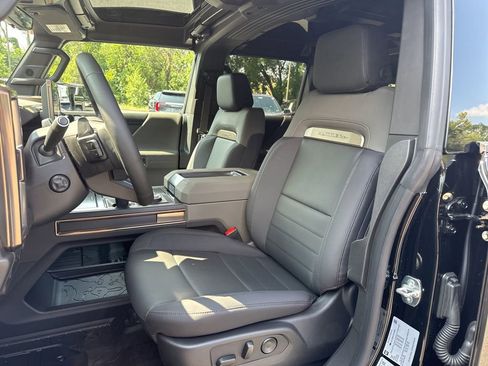 New 2025 GMC Hummer EV 2X image 10