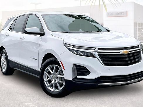 Used 2024 Chevrolet Equinox LT FWD image 1