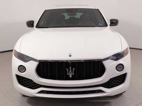 Used 2024 Maserati Levante GT Ultima AWD/4WD image 5