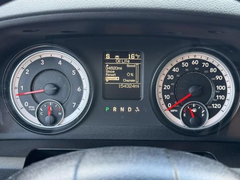 Used 2014 RAM 2500 Tradesman w/ Chrome Appearance Group AWD/4WD image 11