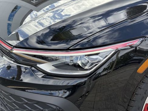 New 2026 Volkswagen GTI SE FWD image 7