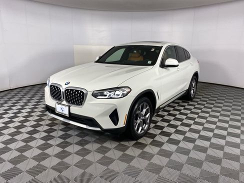 Certified 2023 BMW X4 xDrive30i w/ Convenience Package image 5