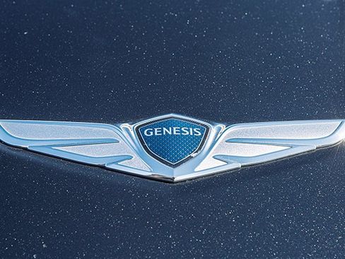 Used 2025 Genesis GV70 2.5T image 17