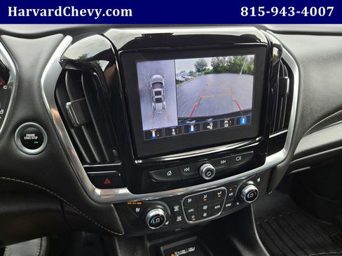 Used 2023 Chevrolet Traverse Premier AWD/4WD image 10