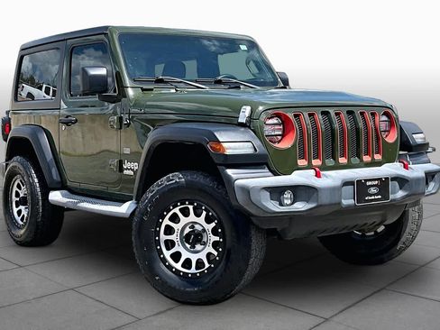Used 2021 Jeep Wrangler Sport AWD/4WD image 3
