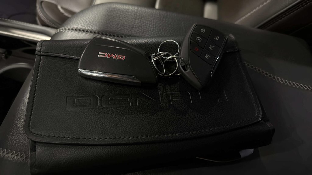 Used 2022 GMC Yukon Denali AWD/4WD image 40
