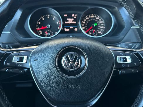 Used 2018 Volkswagen Tiguan SE image 26